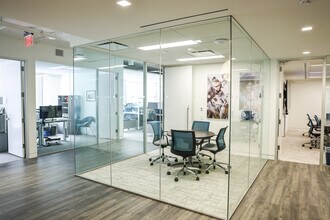 1250 Connecticut Ave NW, Washington, DC for lease Interior Photo- Image 2 of 7