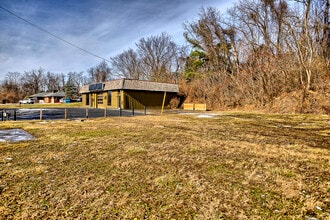 6781 US-30, Jeannette, PA à louer Photo intérieure- Image 2 de 18