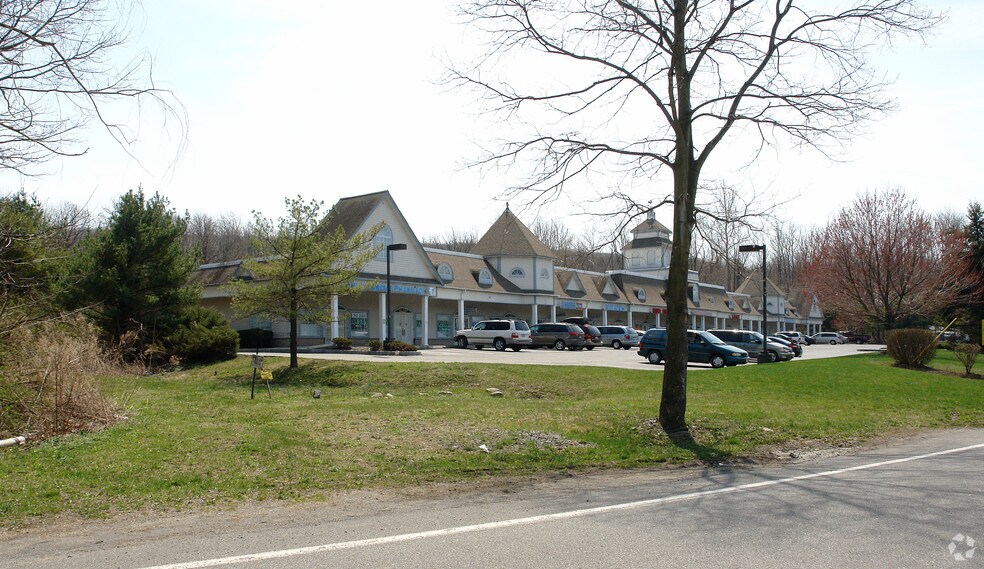 1200 State Route 208, Monroe, NY à louer - Photo du bâtiment - Image 3 de 3