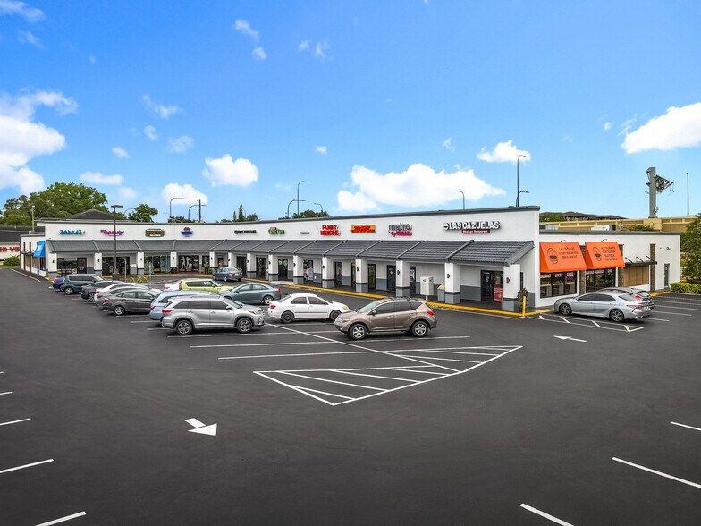 7325-7371 Lake Underhill Rd, Orlando, FL à louer - Photo du bâtiment - Image 1 de 7
