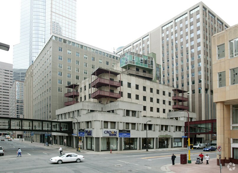 601-607 Marquette Ave, Minneapolis, MN à louer - Photo du bâtiment - Image 2 de 10