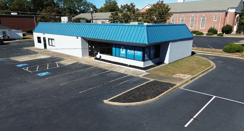 1801 N Main St, Anderson, SC for lease - Primary Photo - Image 1 of 4