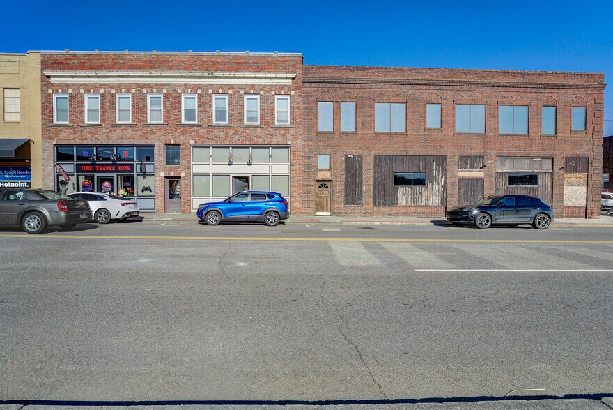 227 Main St, Kingsport, TN à vendre - Photo du bâtiment - Image 1 de 25