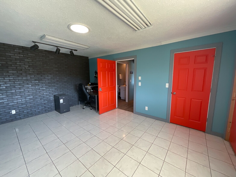 25300 S State Route D, Cleveland, MO à louer - Photo du bâtiment - Image 3 de 18