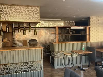 13-15 Earls Court Rd, Amesbury à vendre - Photo du bâtiment - Image 3 de 4