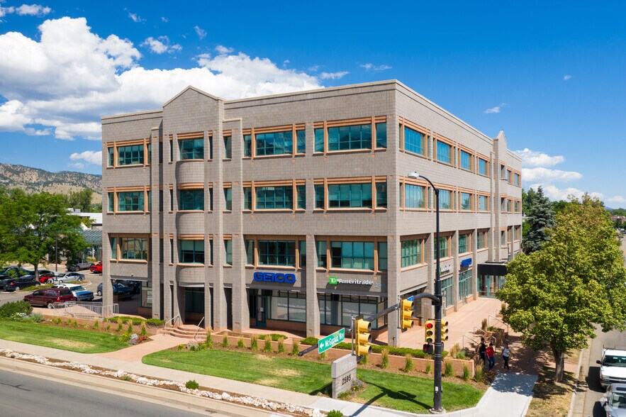 2425-2595 Canyon Blvd, Boulder, CO for lease - Building Photo - Image 2 of 8