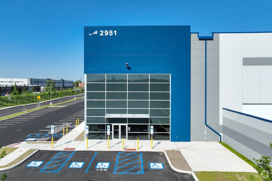 4501 Richmond St, Philadelphia, PA à louer - Photo du bâtiment - Image 3 de 9