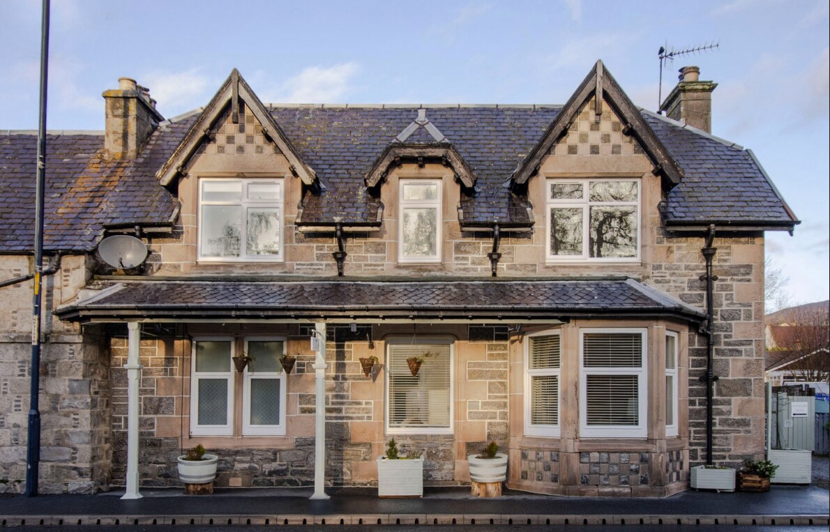 Clune House Bed and Breakfast, Newtonmore à vendre Photo du bâtiment- Image 1 de 19