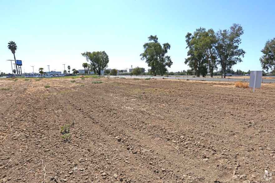 308 Carlyle Way, Chowchilla, CA à vendre - Photo du bâtiment - Image 1 de 2