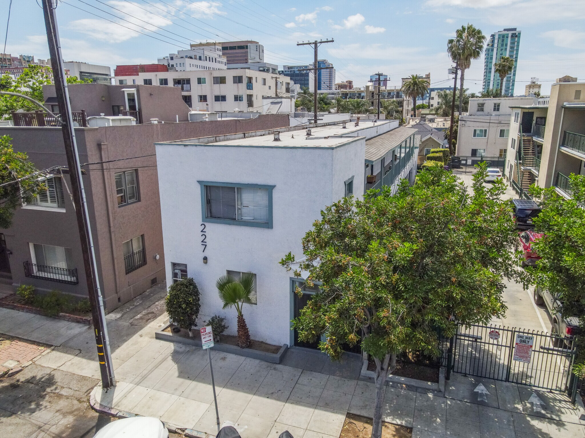 227 Lime Ave, Long Beach, CA à vendre Photo principale- Image 1 de 15