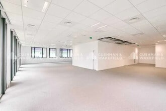 Office in Massy for lease Interior Photo- Image 2 of 9