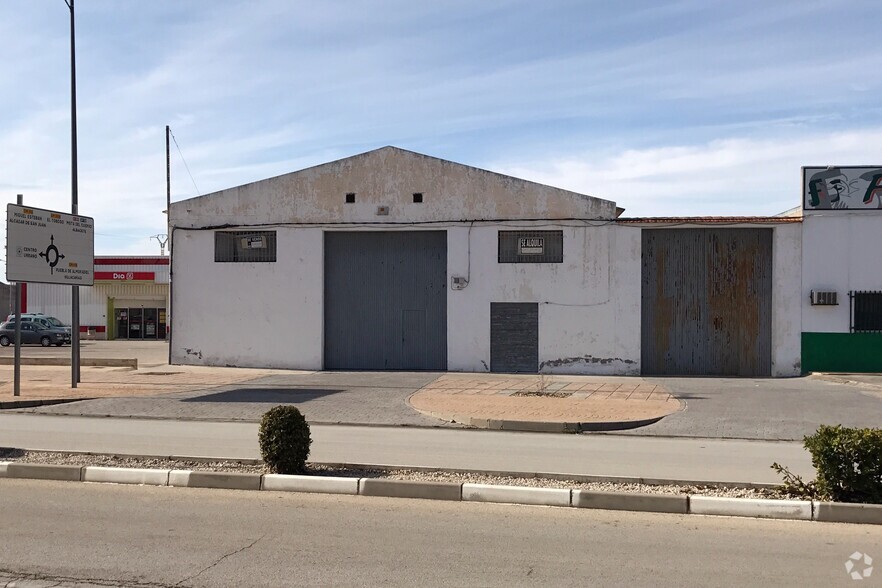 Carretera Circunvalacion, 22, Quintanar de la Orden, Toledo à vendre - Photo du bâtiment - Image 2 de 2