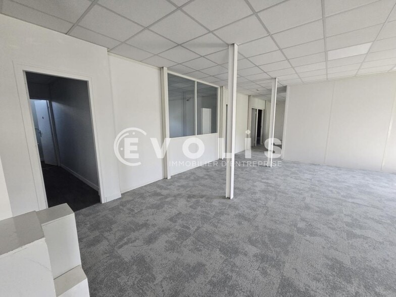 Bureau dans Palaiseau à louer - Photo intérieure - Image 1 de 8
