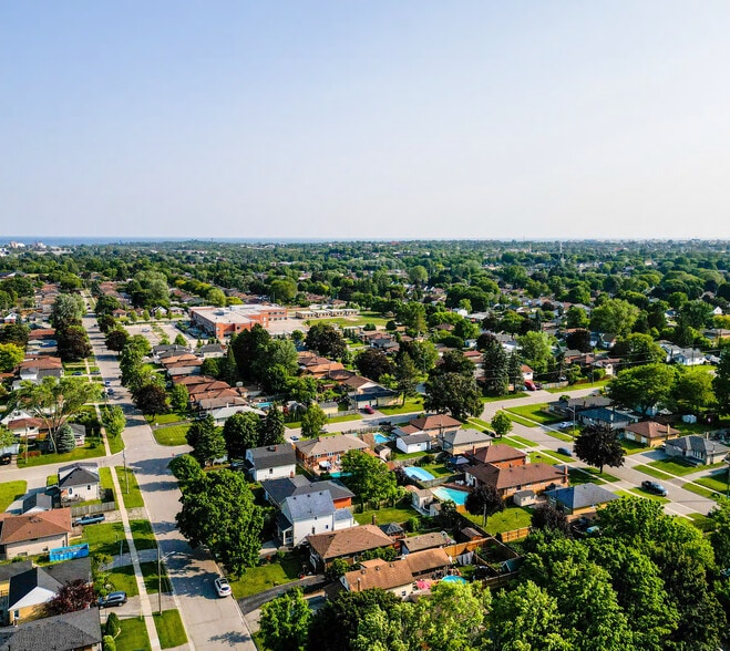 75 Emma St, Oshawa, ON for sale - Aerial - Image 2 of 13