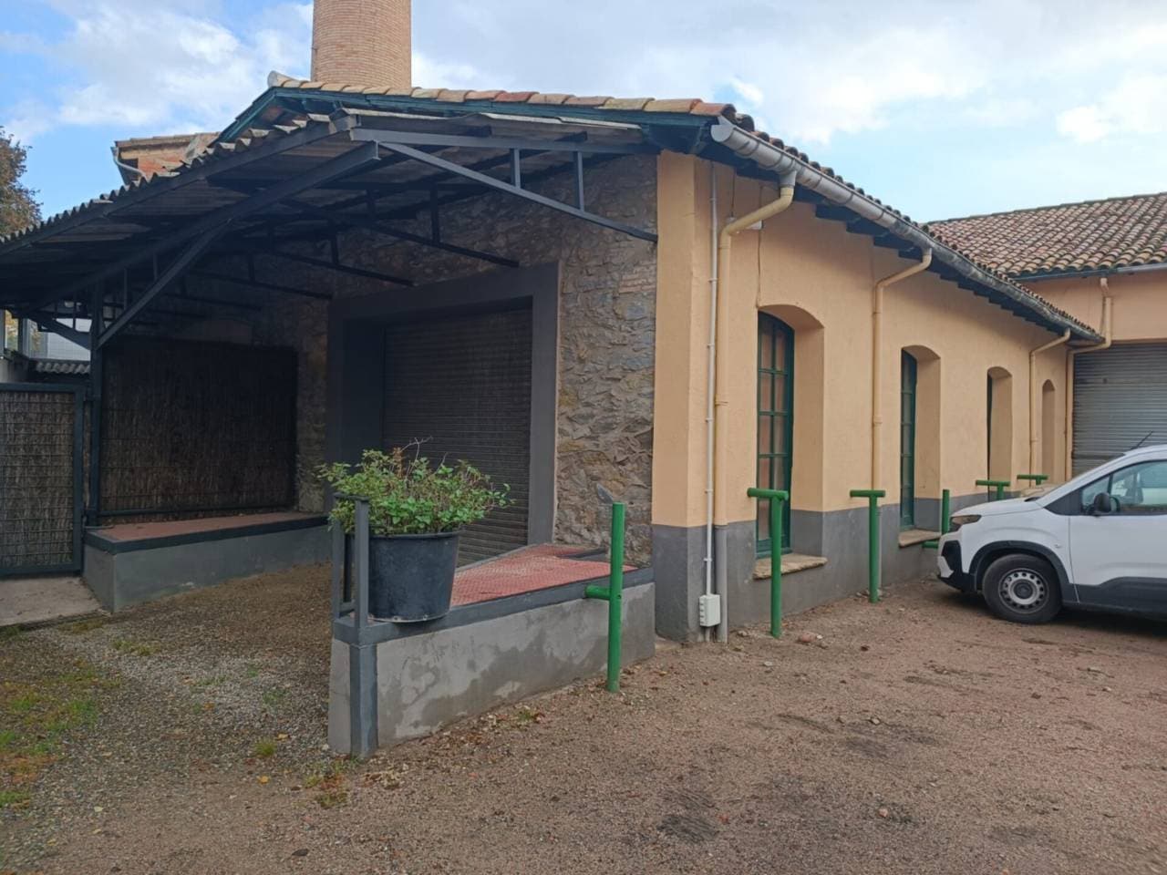 Commerce de détail dans Vic, Barcelona à louer Photo du bâtiment- Image 1 de 15