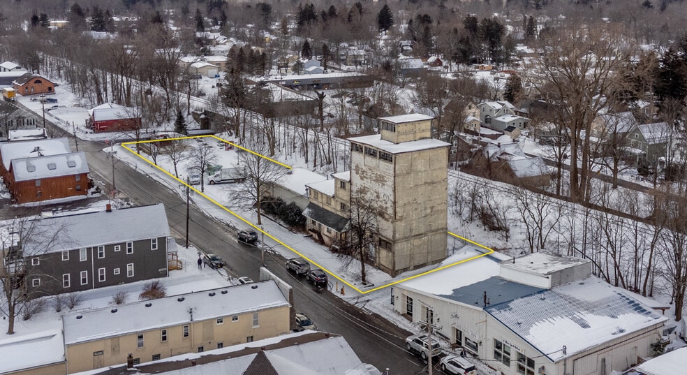 47 Elm St, East Aurora, NY for sale - Building Photo - Image 1 of 24