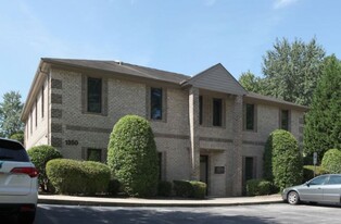 1350 SE Maynard Rd, Cary NC - Services immobiliers commerciaux