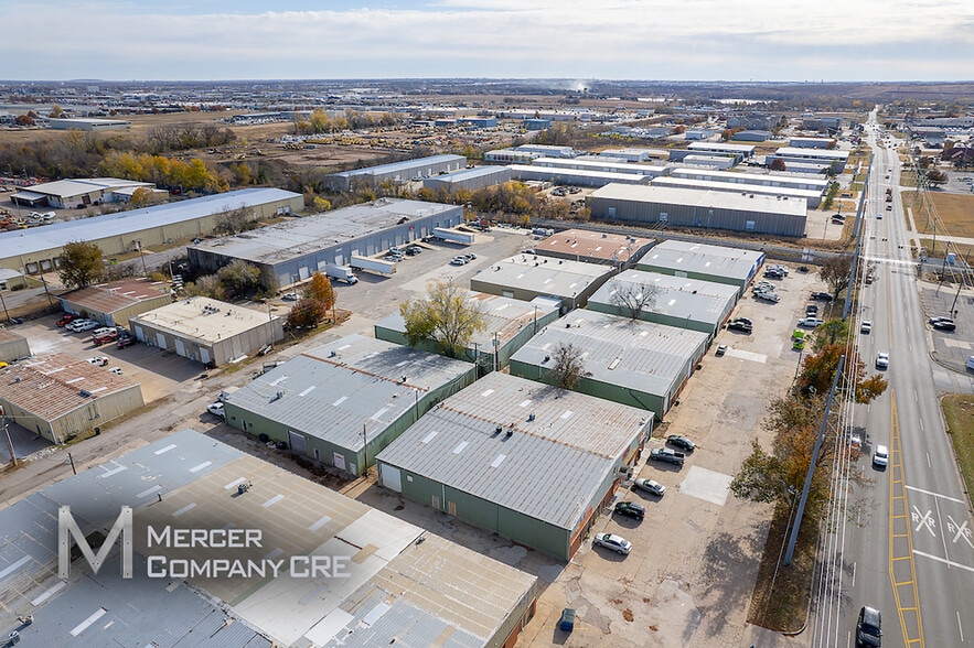 440-460 N Rockwell Ave, Oklahoma City, OK for lease - Aerial - Image 1 of 69