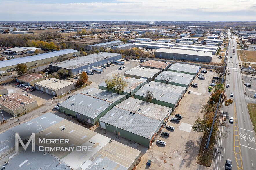 440-460 N Rockwell Ave, Oklahoma City, OK à louer - Aérien - Image 1 de 69