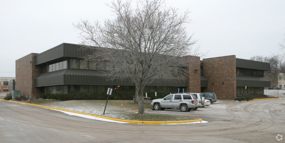 4825 Olson Memorial Hwy, Golden Valley, MN for lease - Building Photo - Image 3 of 7