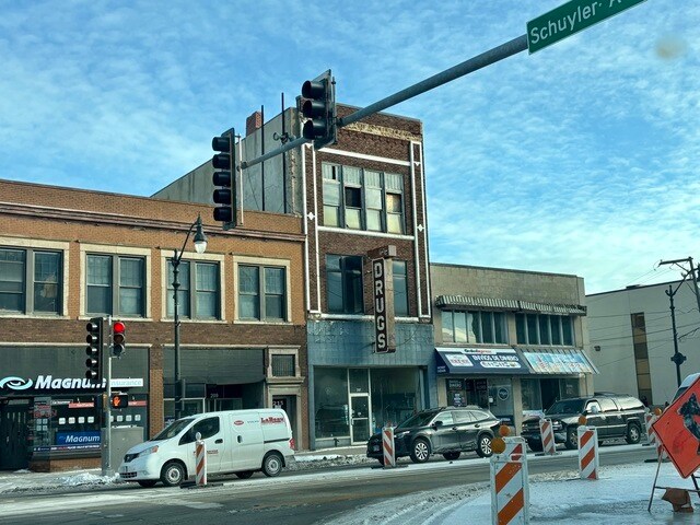 More details for 217 E Court St, Kankakee, IL - Retail for Sale