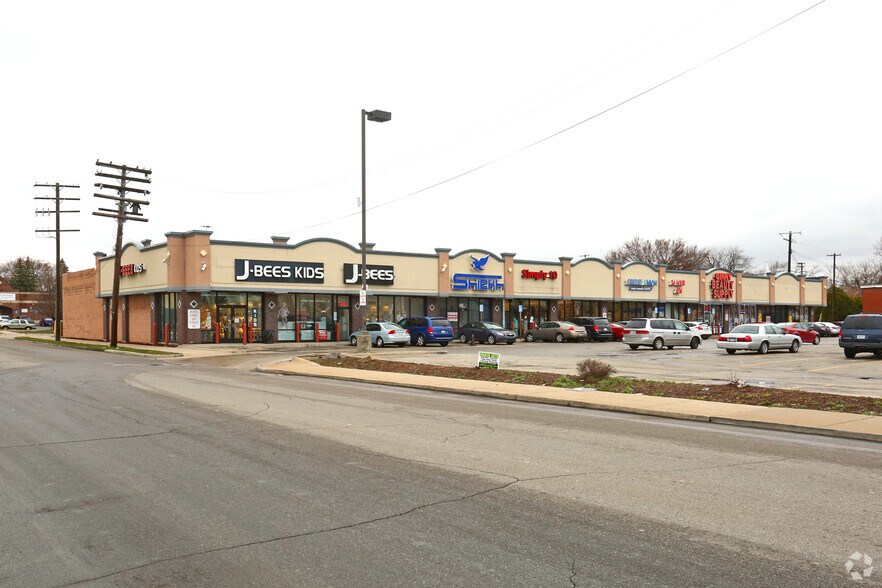 14111-14489 7 Mile Rd, Detroit, MI à louer - Photo principale - Image 2 de 5