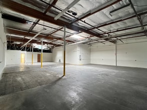 14908-14918 Gwenchris Ct, Paramount, CA for lease Interior Photo- Image 2 of 2