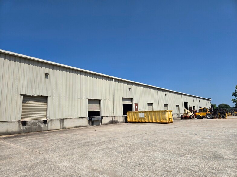 500 Production Ave, Madison, AL à louer - Photo du bâtiment - Image 2 de 4