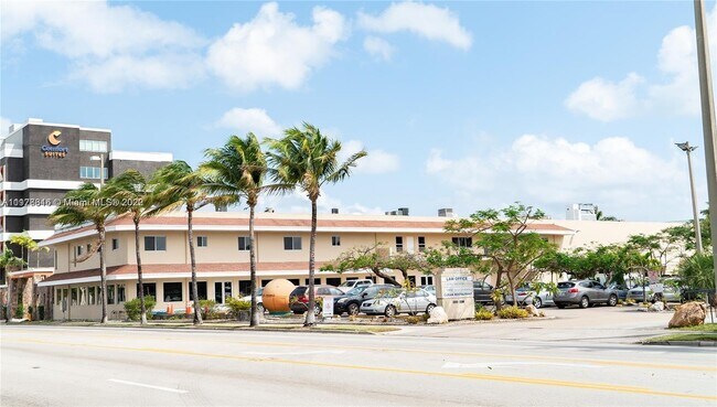 More details for 236 N Federal Hwy, Dania Beach, FL - Office/Retail for Lease