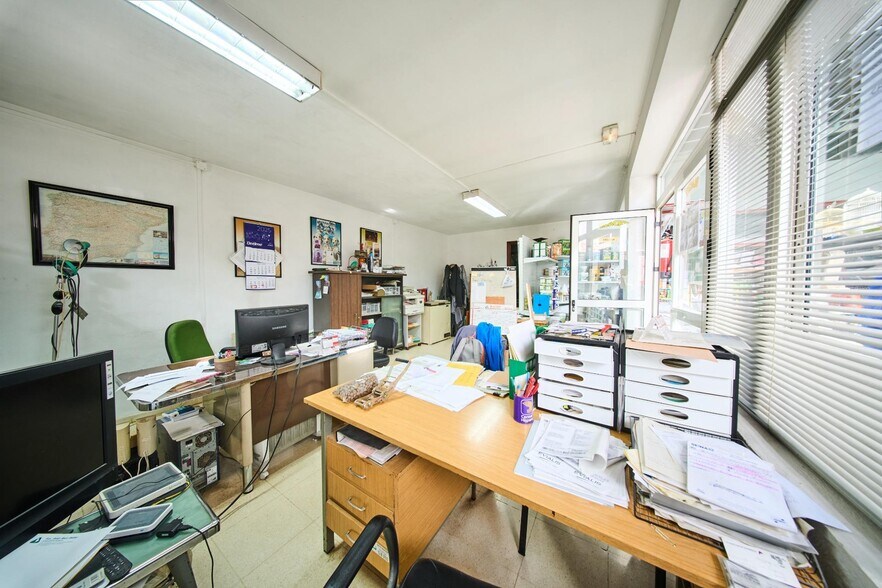 Industrial in Atarfe for sale - Interior Photo - Image 2 of 39
