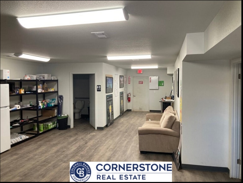 901 N Foster Rd, Casper, WY for lease - Building Photo - Image 2 of 14