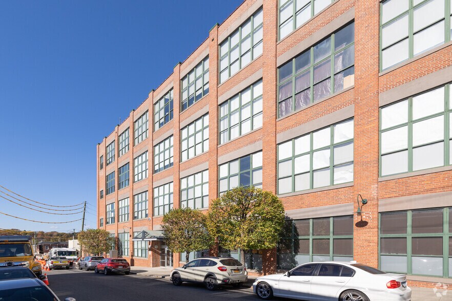 31 South St, Mount Vernon, NY à louer - Photo du bâtiment - Image 2 de 31