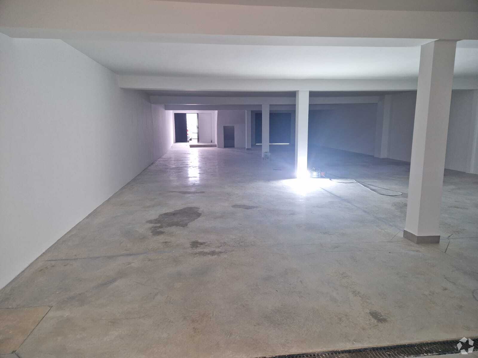 Industrial in Humanes de Madrid, Madrid for lease Primary Photo- Image 1 of 12