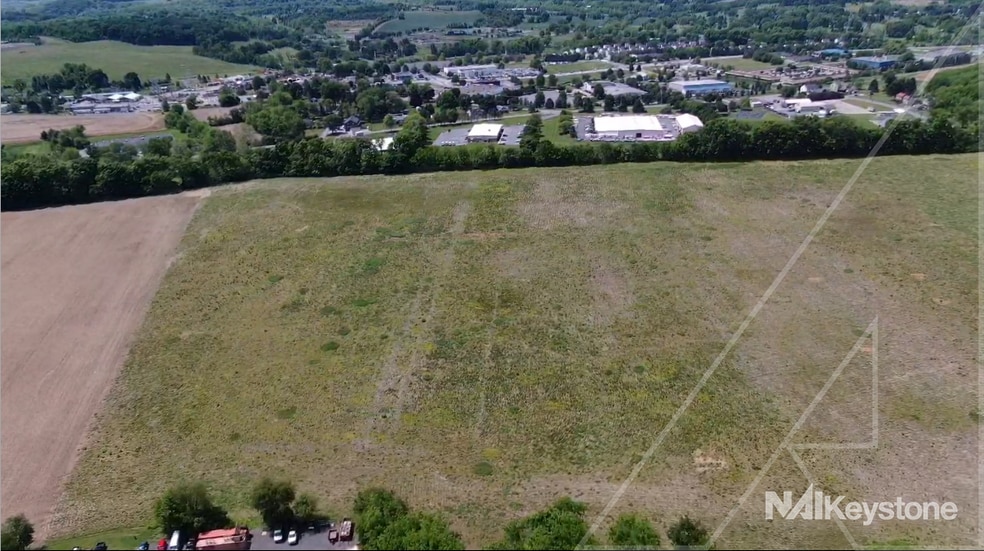 1067 W Leesport Rd, Leesport, PA for sale - Building Photo - Image 2 of 4