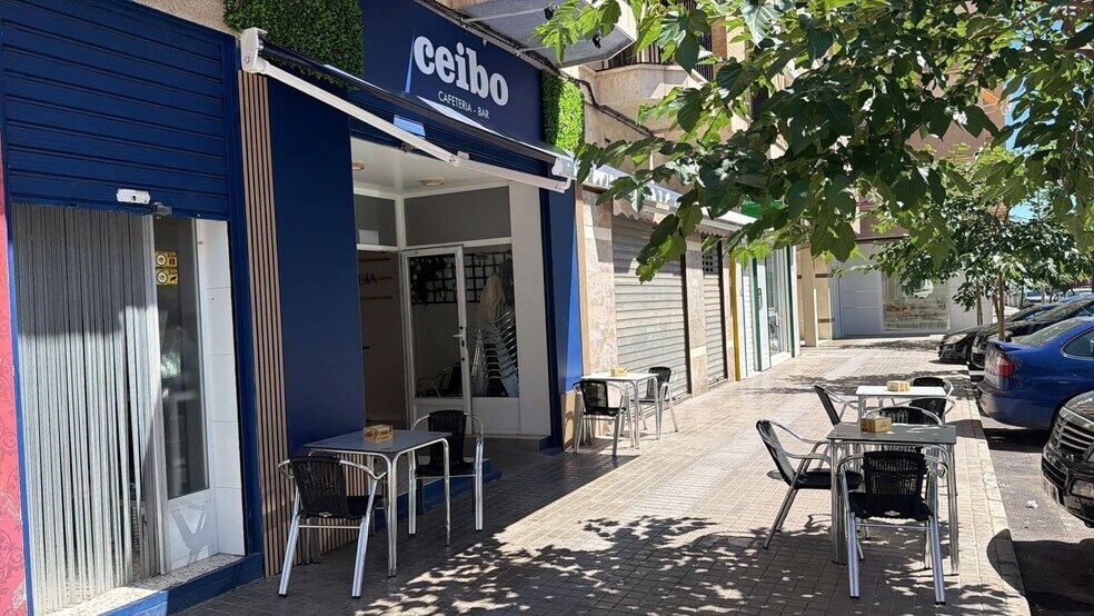 Commerce de détail dans Elche à louer - Photo du bâtiment - Image 2 de 8