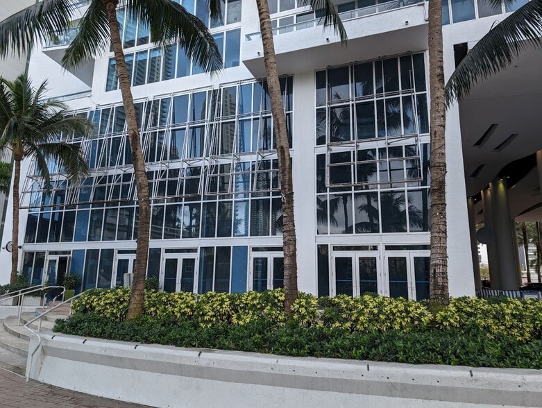 187 SW 7th St, Miami, FL for lease - Building Photo - Image 2 of 5