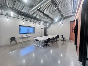 1023 Springdale Rd, Austin, TX for lease Interior Photo- Image 1 of 5