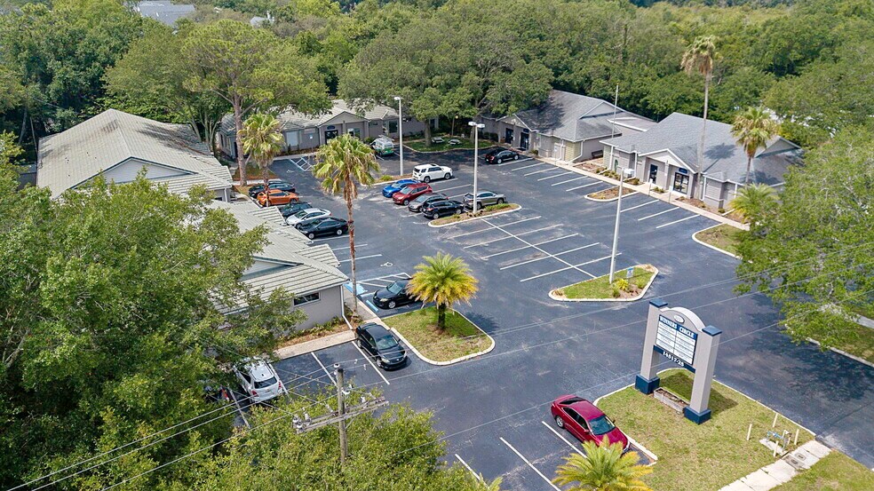 14517 Bruce B Downs Blvd, Tampa, FL à louer - Photo principale - Image 1 de 26