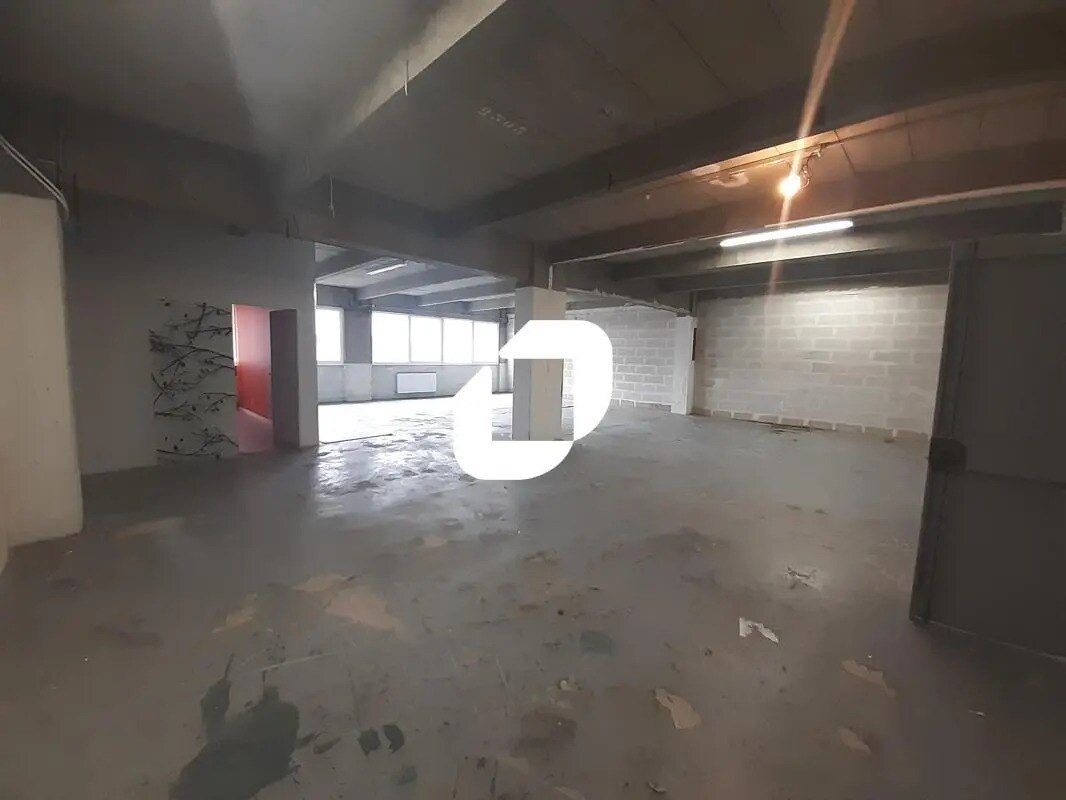 Flex in Rosny-sous-Bois for lease Building Photo- Image 1 of 10