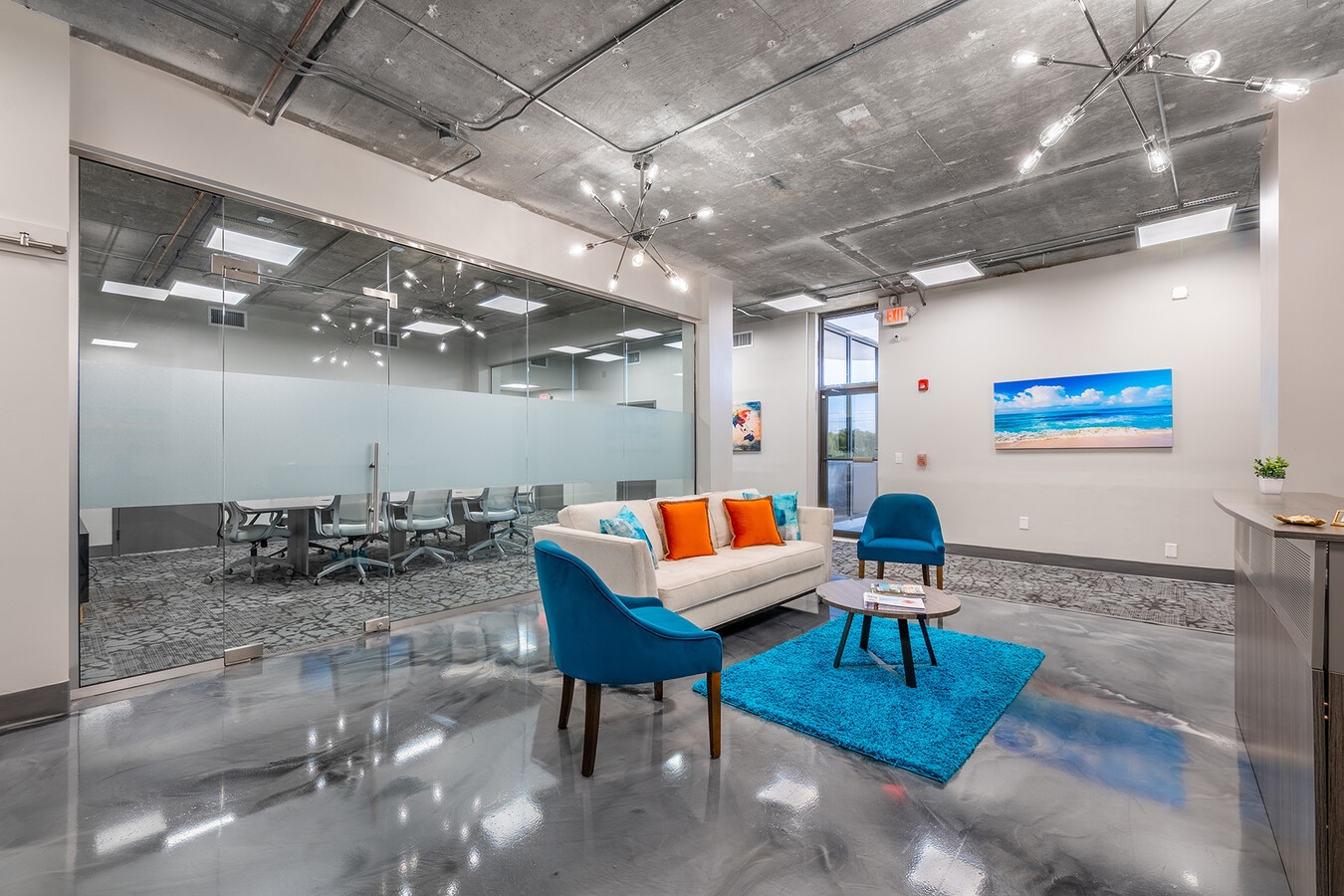2081 SE Ocean Blvd, Stuart, FL 34996 - Unité 3 A&B - - Photo intérieure - Image 1 of 16