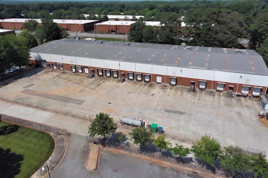 2911 Northeast Pky, Doraville, GA for sale - Building Photo - Image 2 of 14