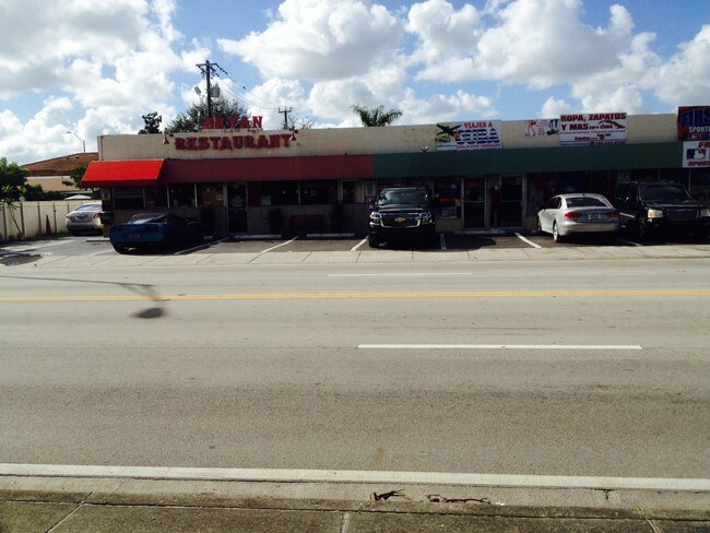 More details for 450 E 4th St, Hialeah, FL - Retail for Lease