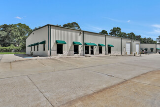 Plus de détails pour 2418 N Frazier St, Conroe, TX - Industriel à louer