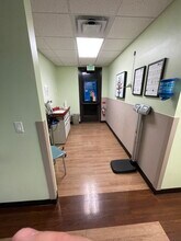 1600 W Northwest Hwy, Grapevine, TX for lease Interior Photo- Image 2 of 8