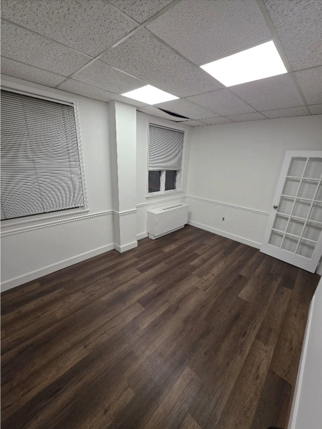 17 W Jefferson St, Rockville, MD à louer Photo intérieure- Image 1 de 2