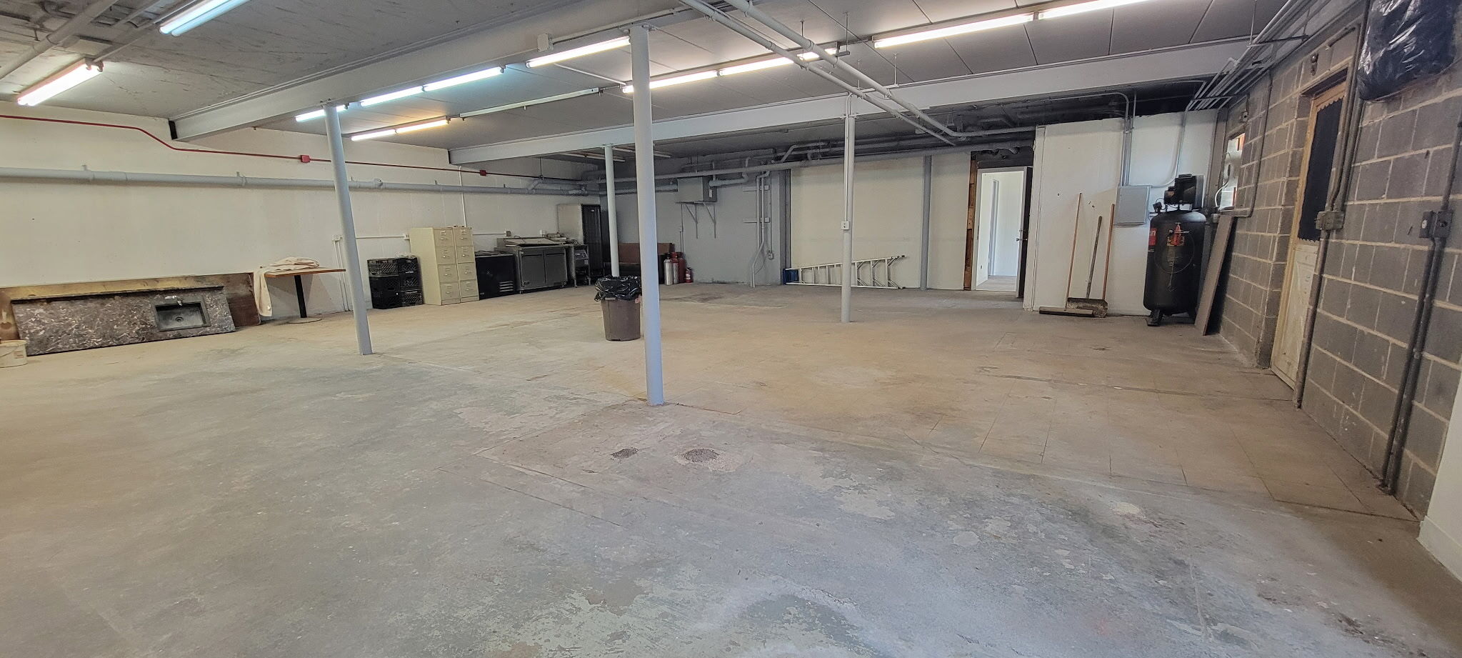 314-330 S Main St, Bartlett, IL for lease Interior Photo- Image 1 of 1