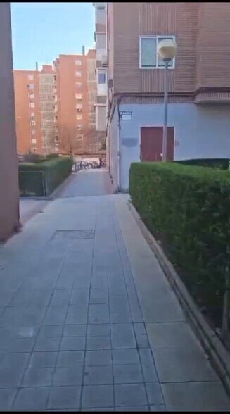 Commerce de détail dans Fuenlabrada, Madrid à vendre - Vidéo sur l’inscription commerciale - Image 2 de 2