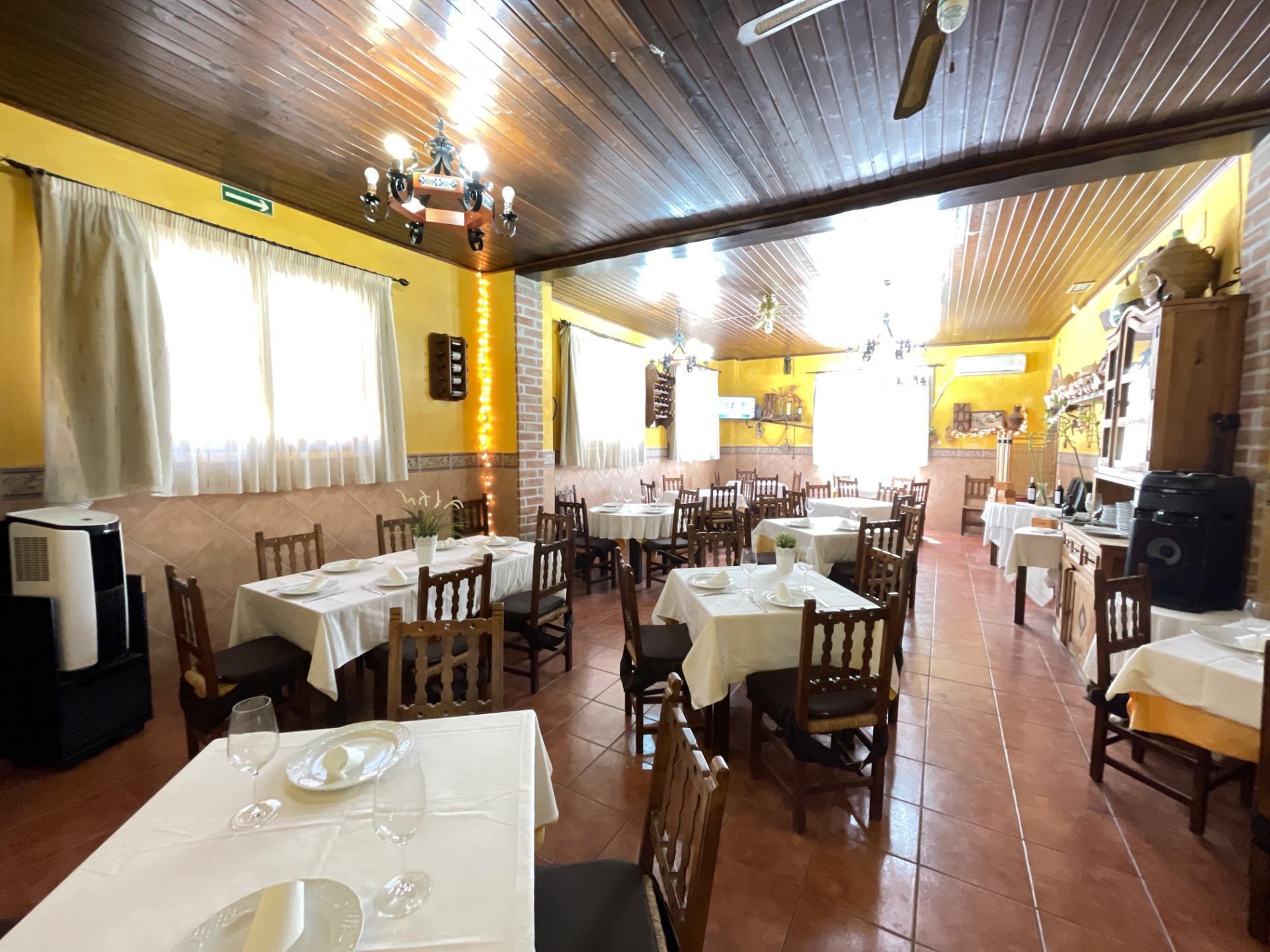 Retail in Vélez-Málaga, Málaga for sale Building Photo- Image 1 of 15