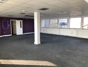 11-15 Low Glencairn St, Kilmarnock for lease Interior Photo- Image 1 of 2