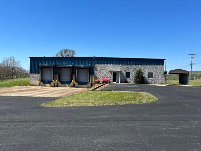 More details for 330 Hollie Dr, Martinsville, VA - Industrial for Lease